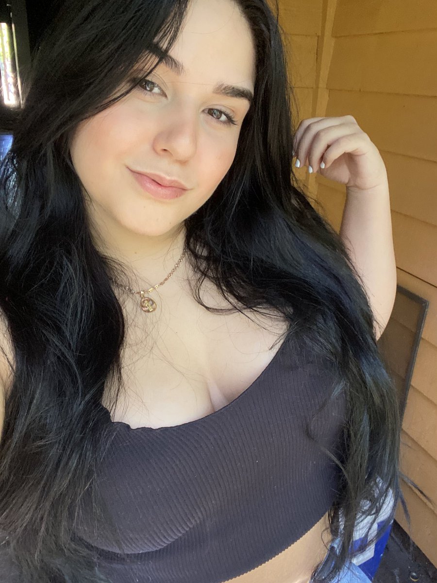 AliiiAlbert's tweet photo. veneca 🥴🤷🏻‍♀️ https://t.co/XPXbskLqbq