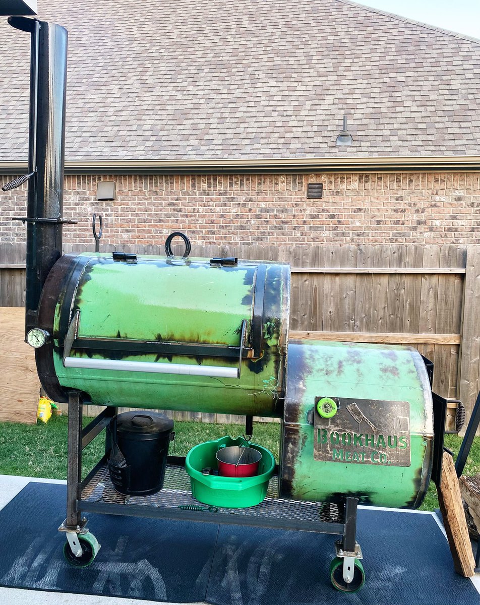 KyleABooker's tweet photo. #GottaGetAGalindo #GalindoSmokers #BookHausMeatCo 
.
.
.
#barbecue #bbq #bbqlife #bbqlovers #bbqnation #bbqporn #bbqtime #craftbbq #eatlocal #foodblogger #foodgasm #grill #grilling #keto #lunch #meat #meatsweats #pitmaster #smokedmeat #supportlocal #texasbarbecue #texasbbq https://t.co/8iXAkYxnaK