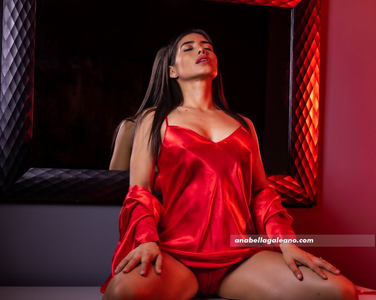 Si le das Rt y me sigues en mi Instagram formarás parte de un nuevo club de amigos en Instagram y recibirás un regalo 🎁. Link abajo 👇 

instagram.com/ana_bella_gale…