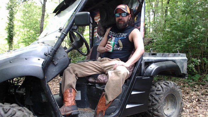 Watch hardworkertn's leaked NSFW photo on TwXstars