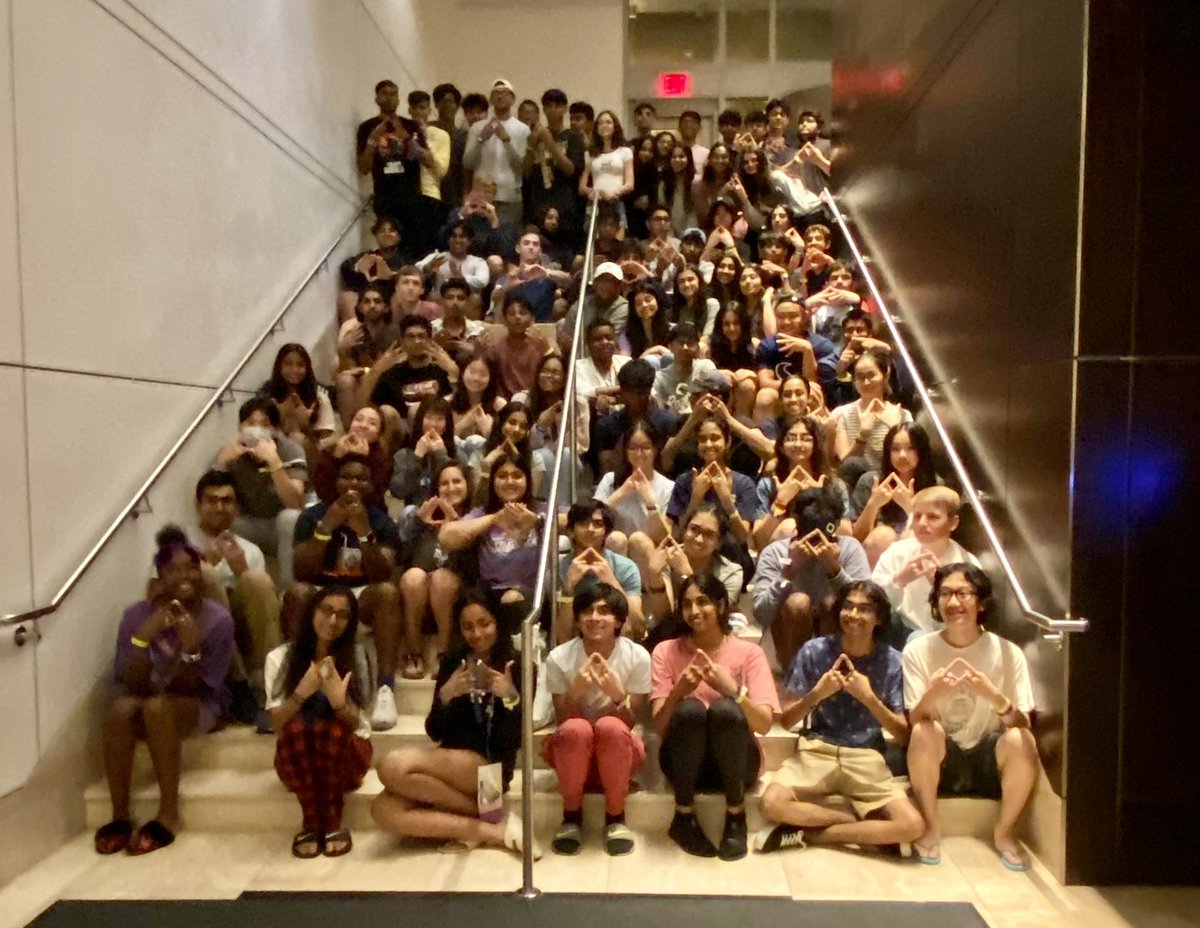 RGAPMobileLive's tweet photo. Nationals: #Wow! @RPHS_DECA Sitting Amongst The #Best In @FortBendISD! @MWatassek @RPHS_DECA #MaximizeTheMoment22 #PanthersGo22 @RPHS_Panthers @FBISDCTE @TexasDECA @DECAInc https://t.co/JQtBU6Zp63