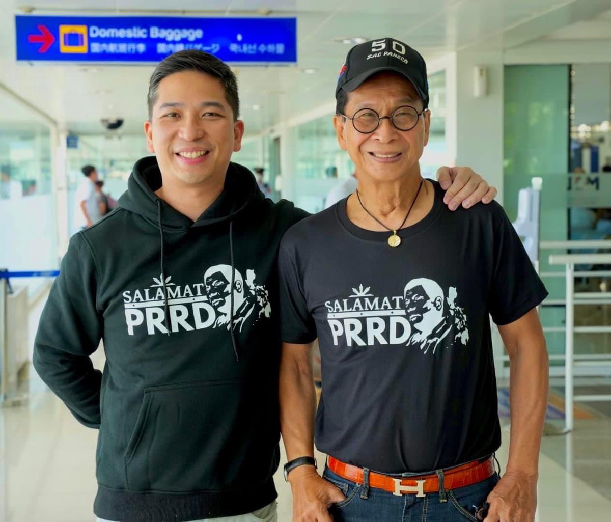 Back in Manila with my son Atty. Paolo Panelo and our #SalamatPRRD merch! Thank you Krizette! 👊🏽🇵🇭

Message Jam Scph for orders. Proceeds will go to Krizette Chu’s “SALAMAT PRRD: Duterte Legacy” book project, which will benefit the House of Hope, home for children with cancer.