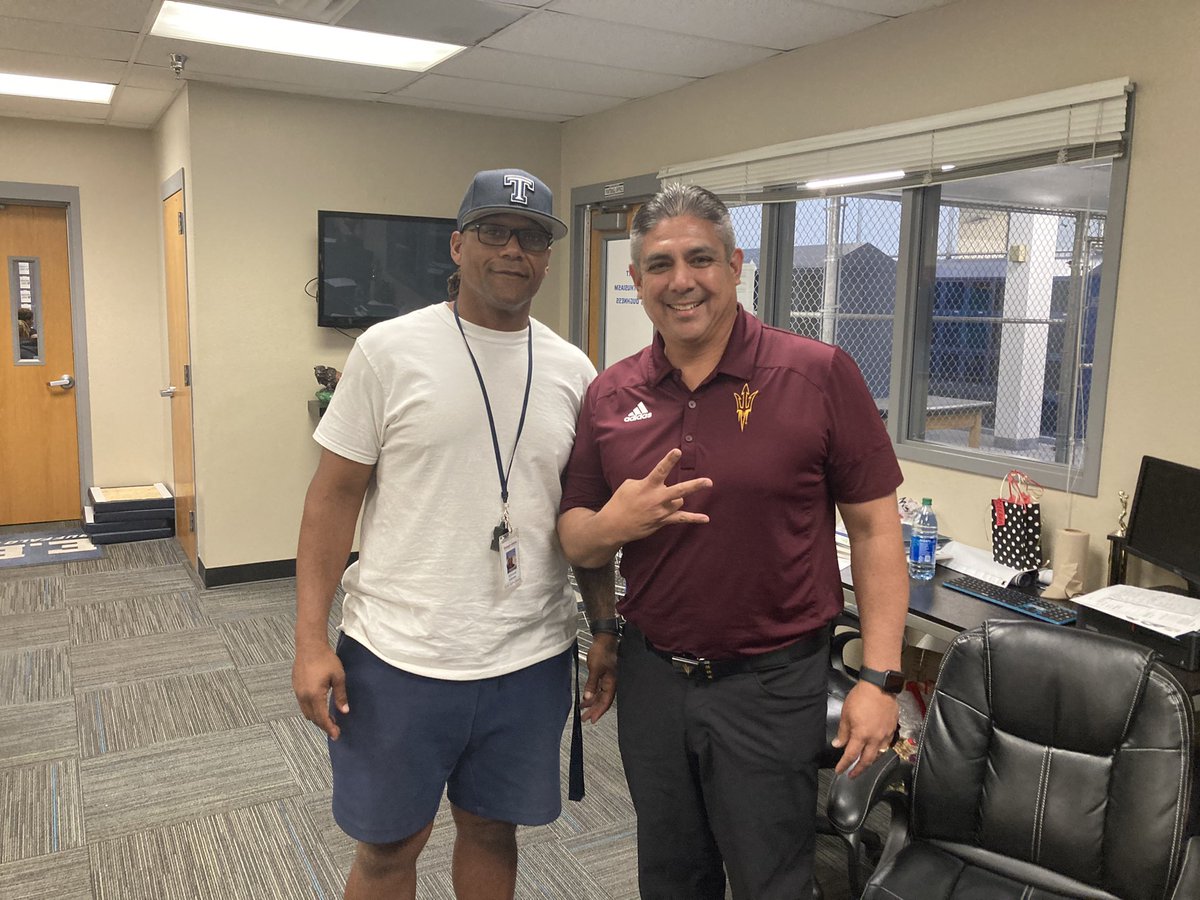 TempeFootball's tweet image. S/O to @aguanos for stopping by @TempeFootball talk some football and the future of Tempe Football @ASUFootball #BuffsxSunDevils #TempeFootball #BuffBall