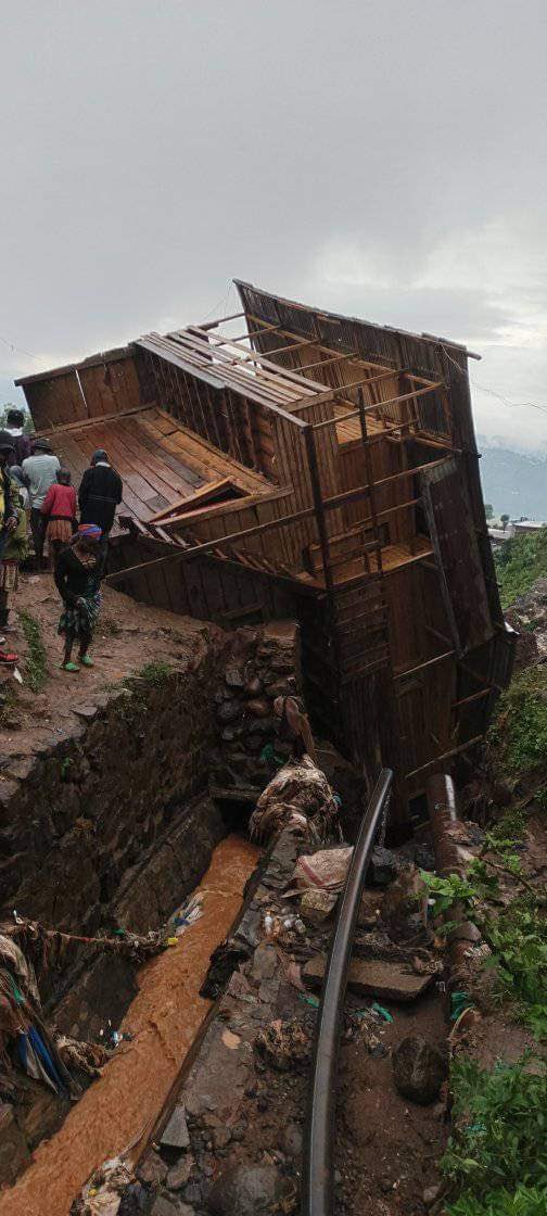 BazibuheA's tweet photo. À toutes les familles affectées mais aussi à la population de bukavu; je vous souhaite tout le réconfort, le courage et la bienveillance que vous méritez en ce moment difficile. #jeunesseconsciente @KKabagale https://t.co/vmYB3hzfeY