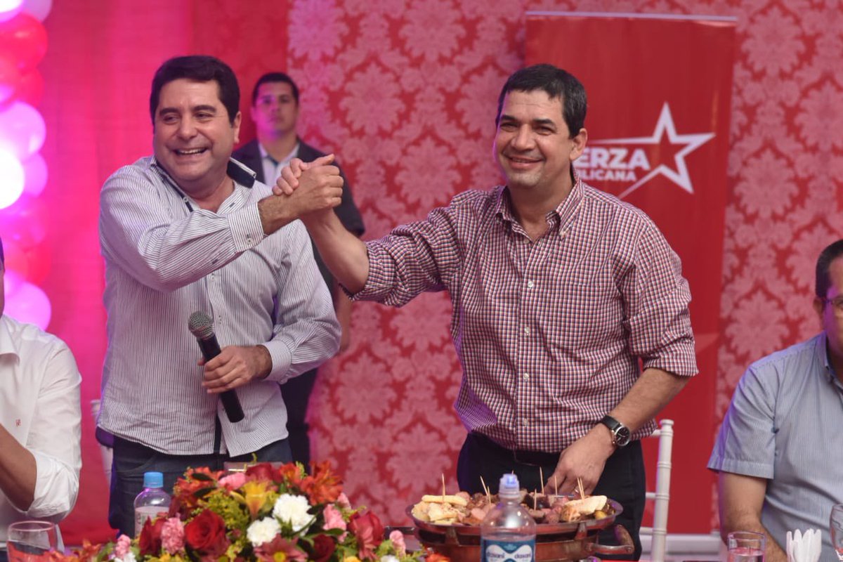 HVelazquezPy's tweet photo. Hoy estoy celebrando el cumpleaños de un amigo y auténtico colorado, el Dr. Gustavo Pereira Bello, concejal municipal de su querida ciudad de Limpio. ¡Por muchos años más con salud y felicidad! https://t.co/Wi4akyiqk1