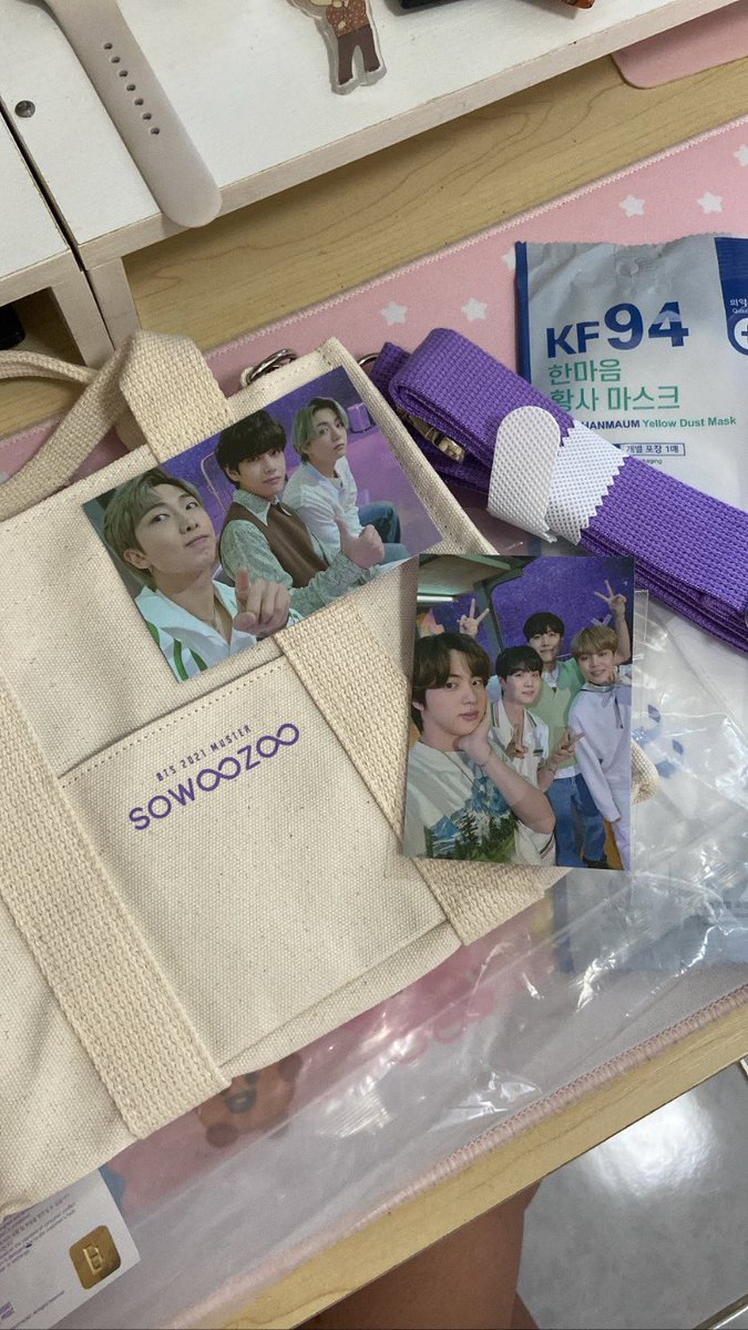 jjwanseokjinnie's tweet photo. Totga merch no more! Found this on shopee and finally gave in 🙃. Sakto pa sa announcement nung Muster 2021 hahah

Thank you @kaepopshop 💜

#kaepopshopFEEDBACKS https://t.co/r2nJwNmQa6