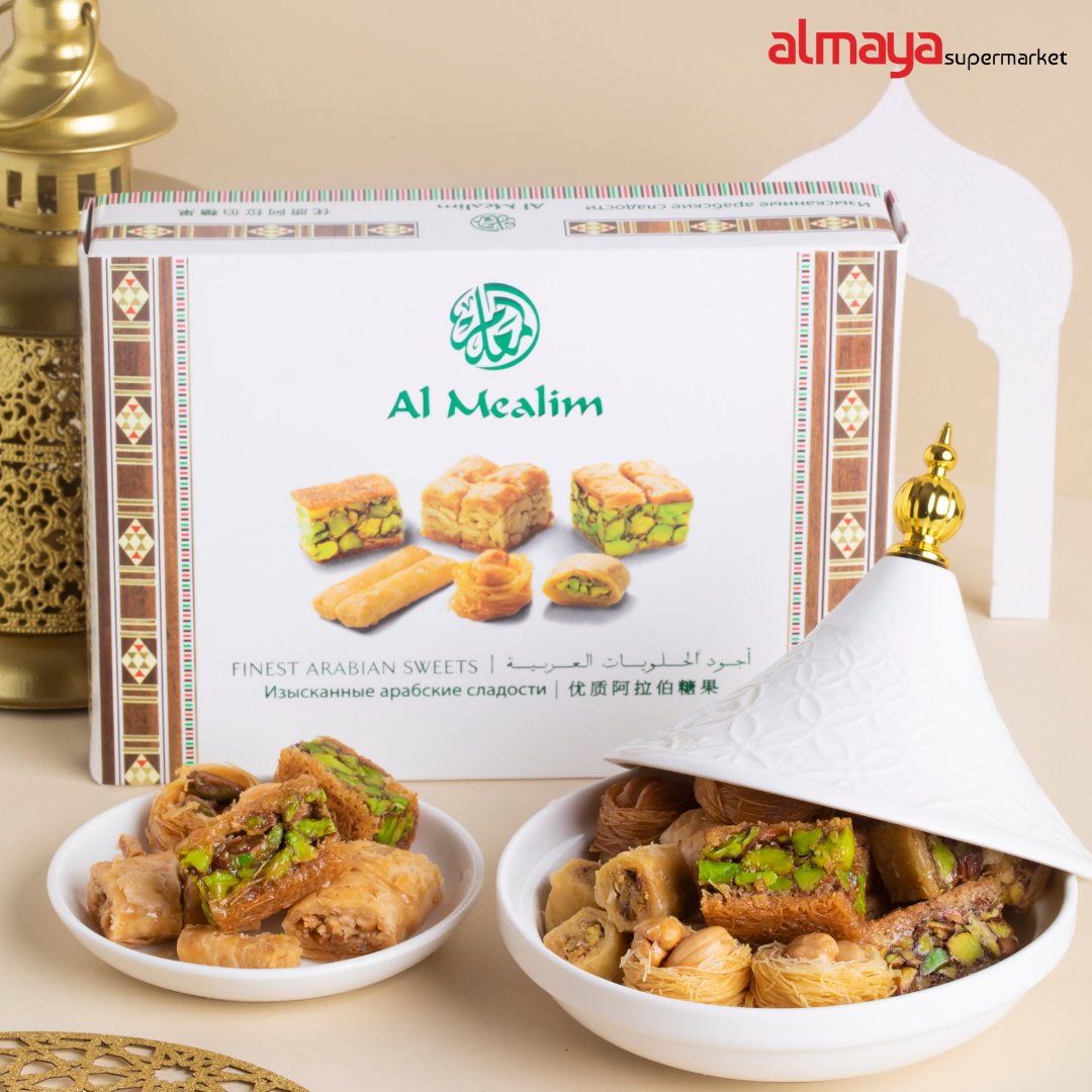 If you have a sweet tooth, you'll love Arabic desserts because they consist of a bit of everything, from baklava and to pistachio cake!
⁠
📲 Home delivery available on <a href="/nownowapp/">なうなう！</a> @instashop_app &amp; <a href="/amazonae/">Amazon.ae</a> ⁠
⁠
Open 24/7, 7 days a week!⁠
⁠
#ramadanrecipe #arabicsweets