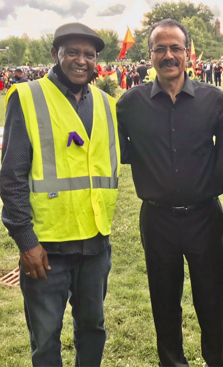 KassaHMariam's tweet photo. ጅግና ዲያስፖራ ዋሽንግተን ዲሲ ሙሉ ተስፋይ ሃንደበት ዓሪፉ:: መርኣያ ሕራነ ተጋ�� ዲያስፖራ ዝነበረ፤ ኣብዘን 17 ኣዋርሕ እዋን ፀበባ ኣብ ዲሲ ኣብ ዝተኻየዱ ሰልፍታት እንተየብደየ ድምፂ ህዝቡ ኮይኑ ዝተቓለሰ ጅግና ኒሐኛ ብዓል ሕድሪ ትግራዋይ ነይሩ https://t.co/fIMuQsNCye