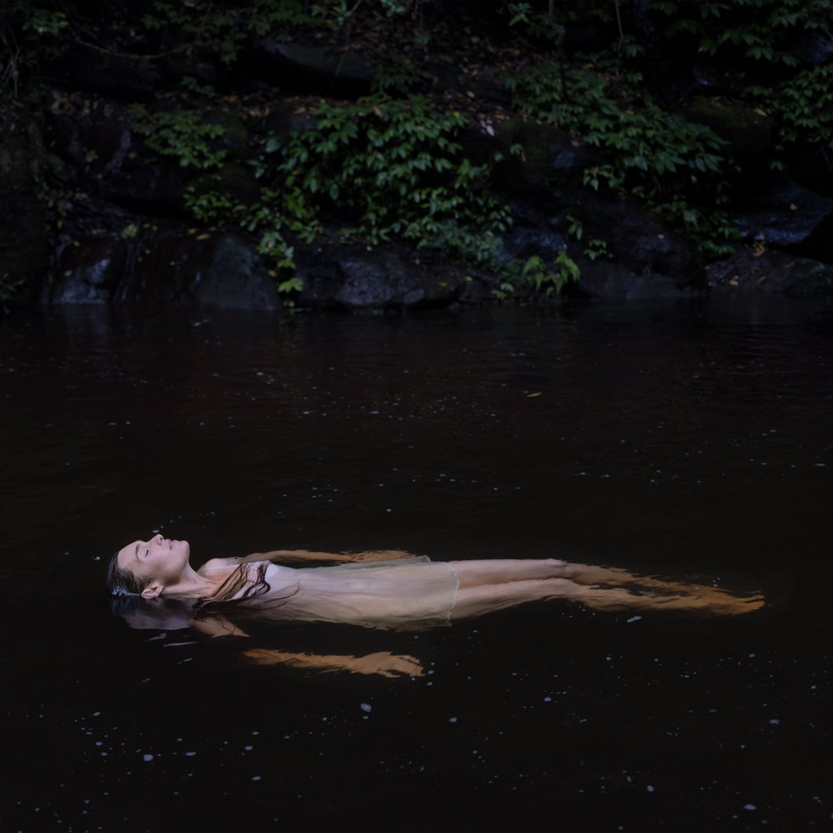 Lisa Mitchell (@lisahmitchell) on Twitter photo 'A Place To Fall Apart' is out now. Listen here:
lisamitchell.bfan.link/aplacetofallap… 'A Place To Fall Apart' is out now. Listen here:
lisamitchell.bfan.link/aplacetofallap…
