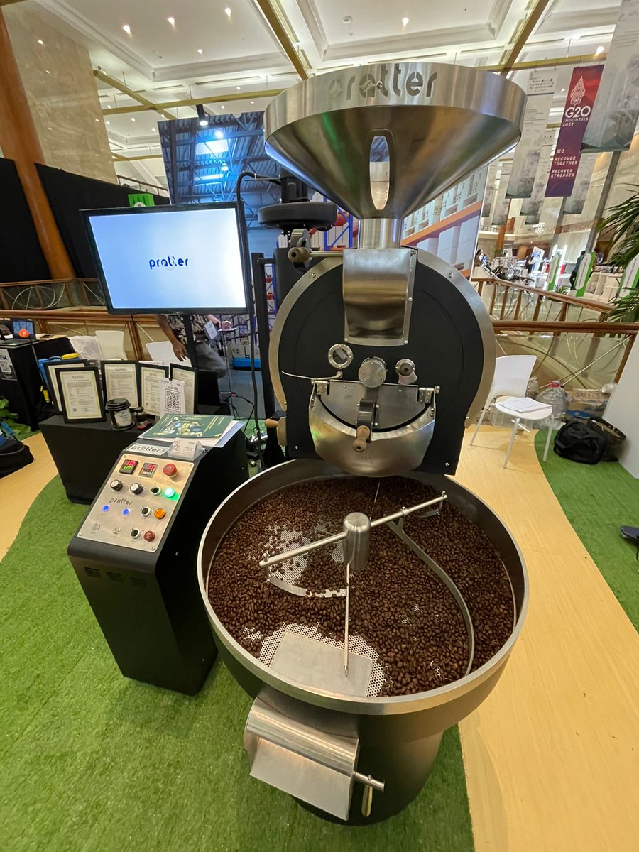 Nurulsti_'s tweet photo. Kementrian Koperasi Usaha Kecil dan Menengah (KemenKop UMK) terus berusaha mengembangkan produk-produk dalam negeri untuk bisa berkembang lebih baik. 
#BanggaProdukUMKM 
#UMKMJadiPrioritas - Alat UMKM -
@ReniAyuSyntia @smrachma @perjalanandiaz @farhan_faangk https://t.co/yZSMJTQ5vm