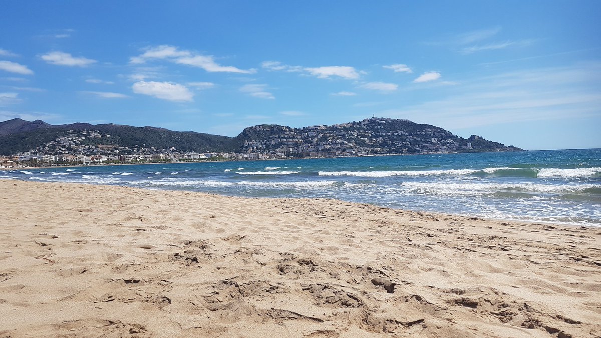 faroukaitouaret's tweet photo. #perdirenvacances
Une semaine pour souffler et recharger les batteries #roses
#perdir2018 🇪🇸 https://t.co/Bvd5CjVFaH