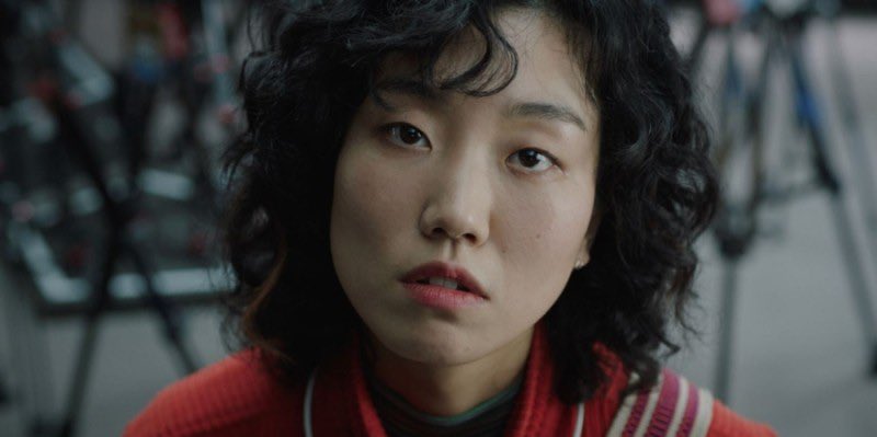 이주영 주연, 김진화 감독의 영화 <윤시내가 사라졌다>가 6월에 정식 개봉한다고! 제23회 전주국제영화제 한국경쟁 부문 선정작.Translate post