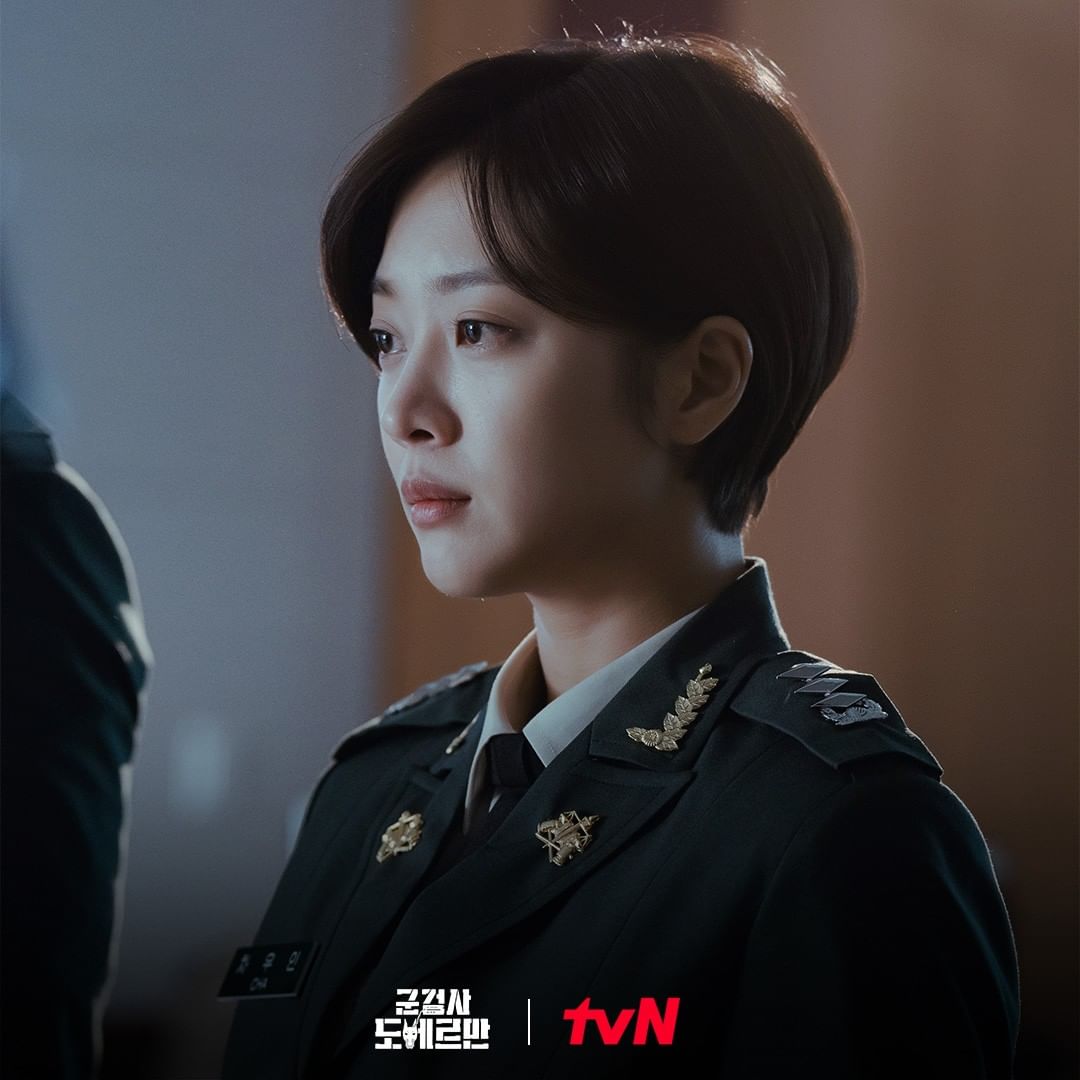 THEK___KING's tweet photo. 🐶Military Prosecutor Doberman🐶

#MilitaryProsecutorDoberman showed the ending of Mara every week ! Full of charisma, #AnBoHyun #ChoBoA's villain punishment !

Check out the ranking on THEKKING!
The final 1st will be sent to New York Times Square!

*Source tvN official instagram https://t.co/AFtb56hfiO