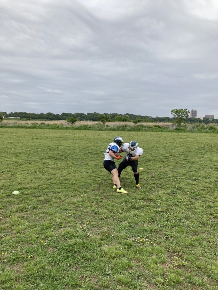 battlehawks1981's tweet photo. 4/24
参加人数が徐々に増えてできる練習が
多くなり活気を持ってきました！

バトルホークスは今年度も新規メンバー
を大募集しています！
興味のある方はぜひご連絡を！！
#アメフト #江戸川区 #小岩 #UFL https://t.co/THxVmXFuGo