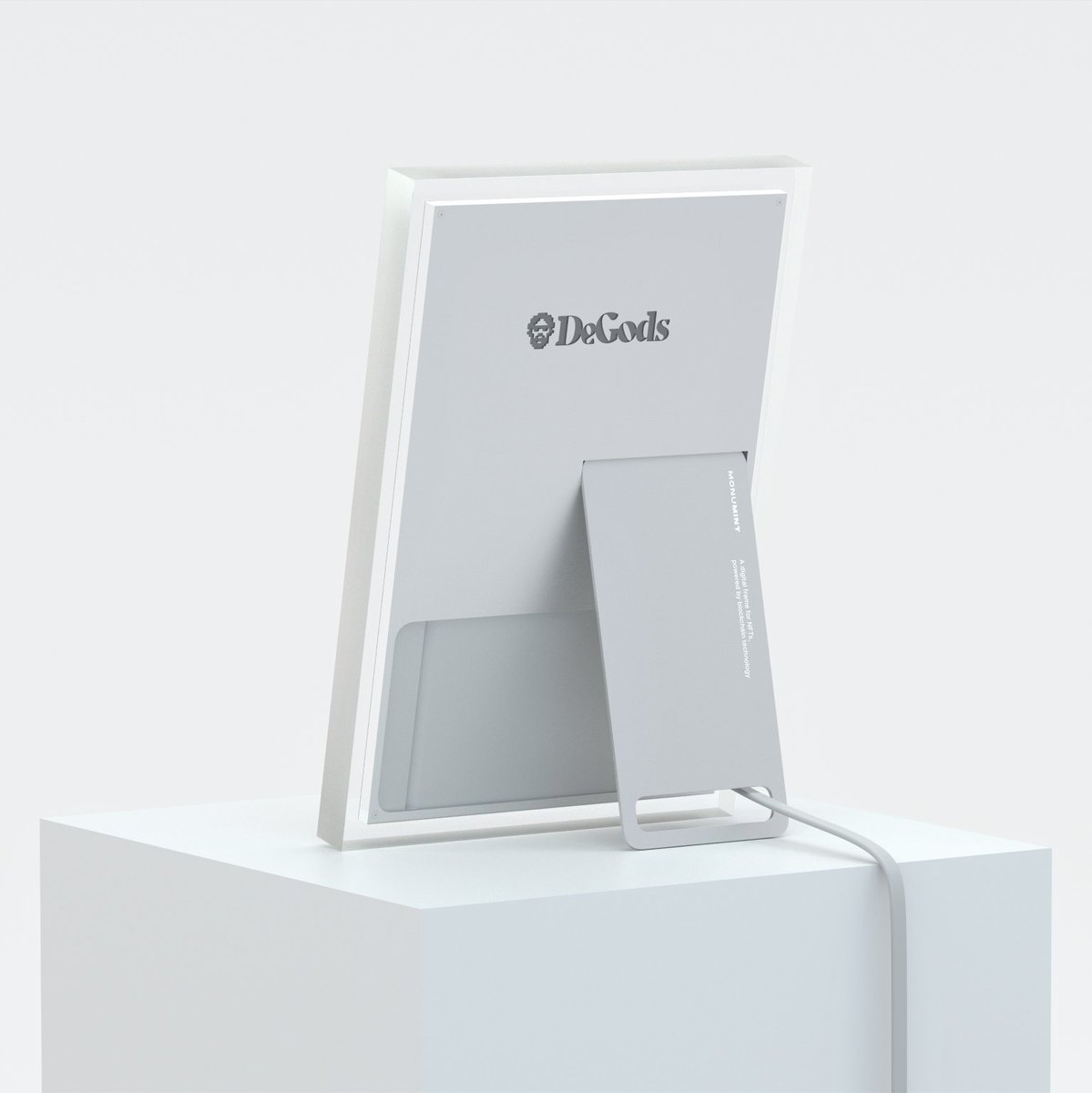 DeFrame (33.3%) tweet media