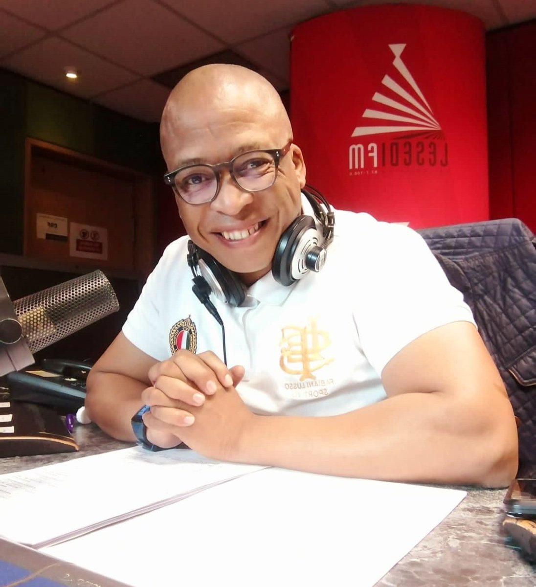 Good morning Thakgoha Breakfast Show family. Sele thakgohile?