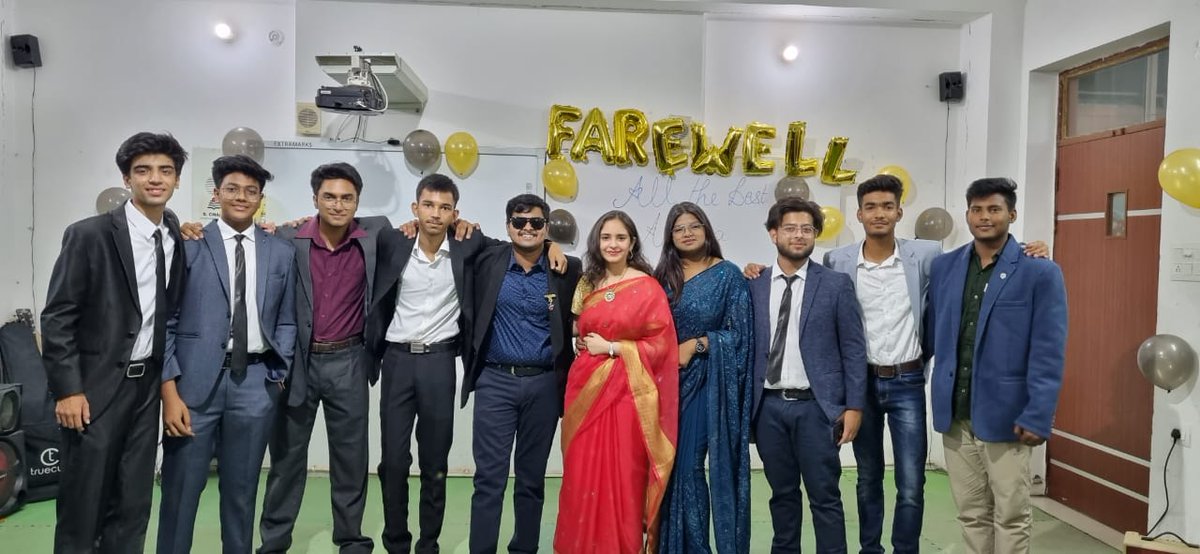 ExcelliaSchool's tweet photo. Bidding Adieu To Seniors
Excellia School organized a farewell party for its first batch of seniors of batch 2021-22. The farewell was organized by the present batch of Class XII. https://t.co/IKD4CHqOgM
