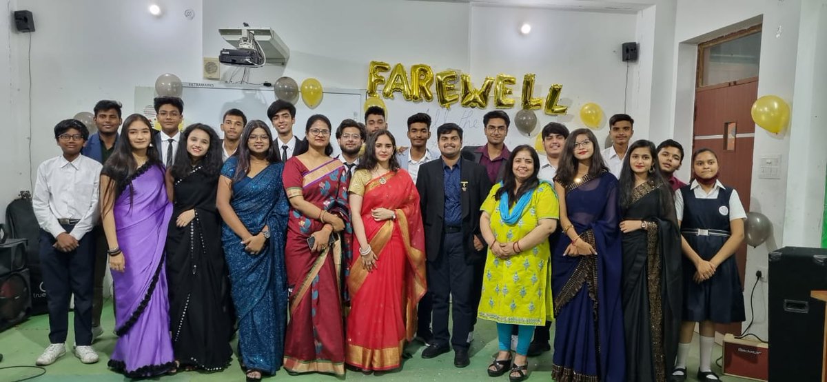 ExcelliaSchool's tweet photo. Bidding Adieu To Seniors
Excellia School organized a farewell party for its first batch of seniors of batch 2021-22. The farewell was organized by the present batch of Class XII. https://t.co/IKD4CHqOgM