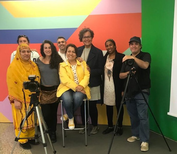 madayrivero's tweet photo. En @torrebarrinalh grabando el video del proyecto de #agentescomunitarios del @ProjecteICI_LH. Toda una experiencia! Gracias compañeros y al equipo técnico de la casa #LH #interculturalidad #somospaz #gentequetrabajaunida #convivencia #somospaz https://t.co/wl8O1Jfnop