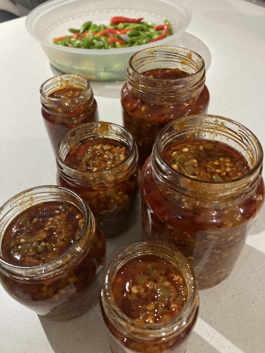 Selloane_Sebalo's tweet photo. Introducing Stella’s Gourmet Chilli…🌶🌶😋😋 Mafikeng and surrounding areas. We are still finalizing logistics to deliver province wide. #Mudaaaaatttiii!!! https://t.co/fFmvN2Im6r
