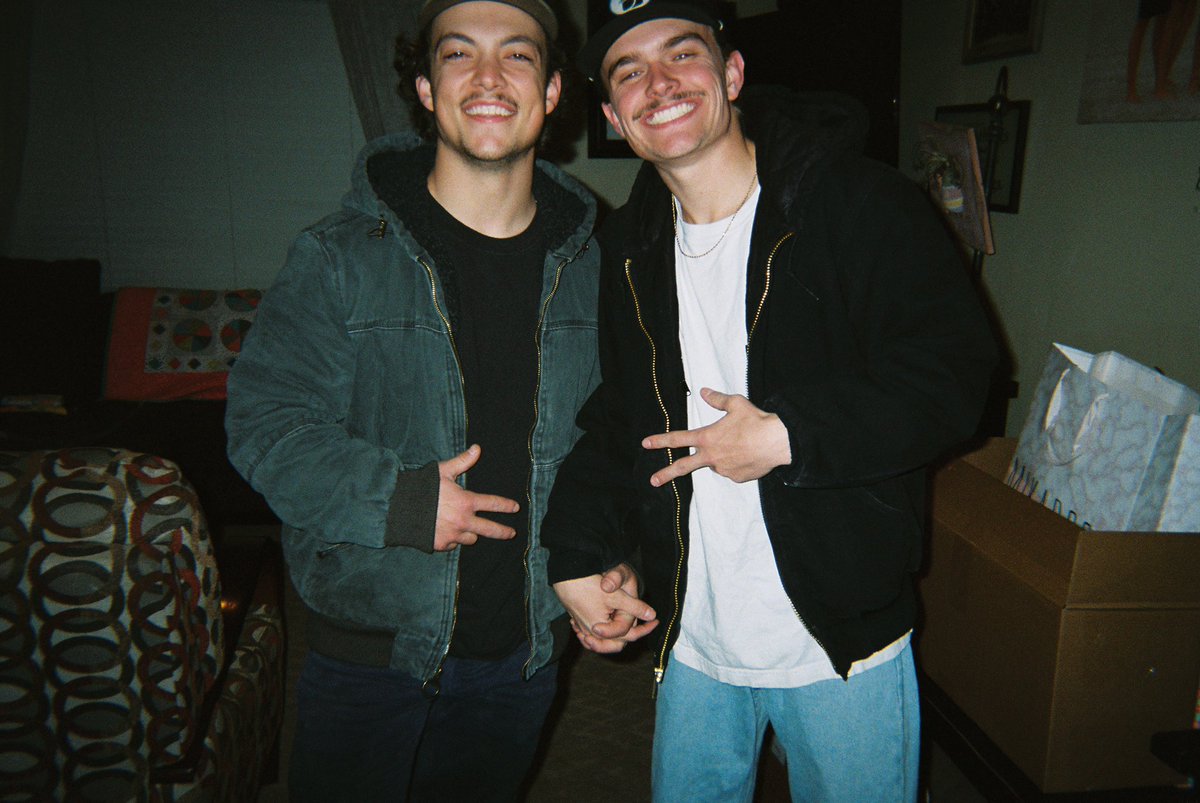 NoahPatterson5's tweet photo. ride or die https://t.co/ALGjBqFlLD