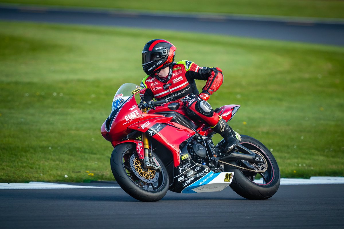 Good Morning Breakie Team it’s Tuesday. 

I’m on my way with the <a href="/BFBSAldershot/">BFBS Aldershot</a> Forces Breakfast Show at 6.30am. 

At 9.10am I catch up with Army Motorbike Racer <a href="/Tommo21Racing/">Tommo#21 - Motorcycle Road Racing</a> after his 1st race of the season 🏍

Have a great day!
 
<a href="/RecruitmentAgc/">Adjutant General’s Corps</a> <a href="/AgcSport/">AGC_Sport</a>