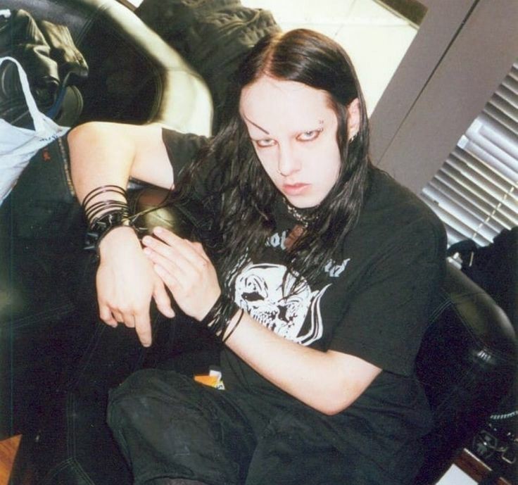 Happy birthday joey jordison! i will always love you <3 i miss you so much... may you rest in peace my king <3 