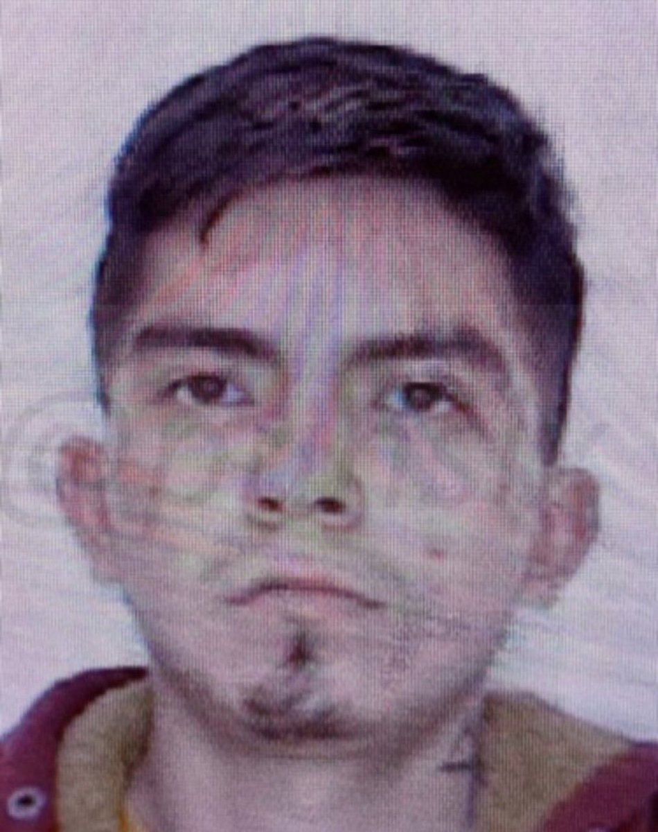 Undercover_Camo's tweet photo. #Igualada #España

Este es el violador de la chica de Igualada. Recordemos que también abusó sexualmente de su hermana de 7 años. Se ha encontrado ADN suyo.

Brian Raimundo C.M. boliviano de 20 años. https://t.co/jvho6nEA8R