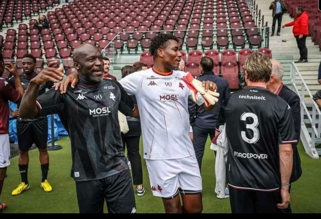 90 ans du Fc Metz, très content de retrouver la pelouse de ce club et ses supporters accueillants, que de beaux souvenirs.