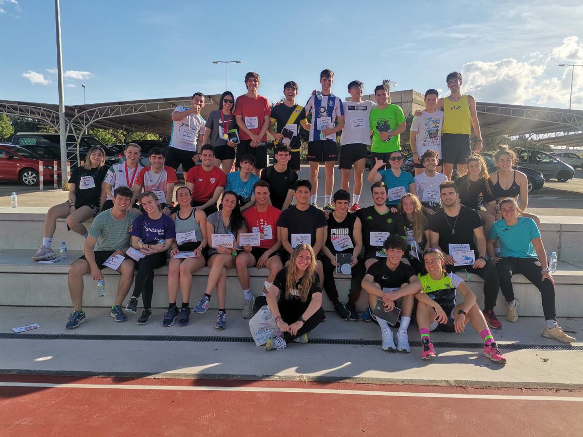 Carrera solidaria realizada por los alumnos de la Facultad de Ciencias del Deporte de la Universidad de Extremadura, <a href="/fcd_uex/">F CC Deporte - UEx</a>, a favor del Banco de Alimentos de Cáceres.
¡GRACIAS POR VUESTRA SOLIDARIDAD!
