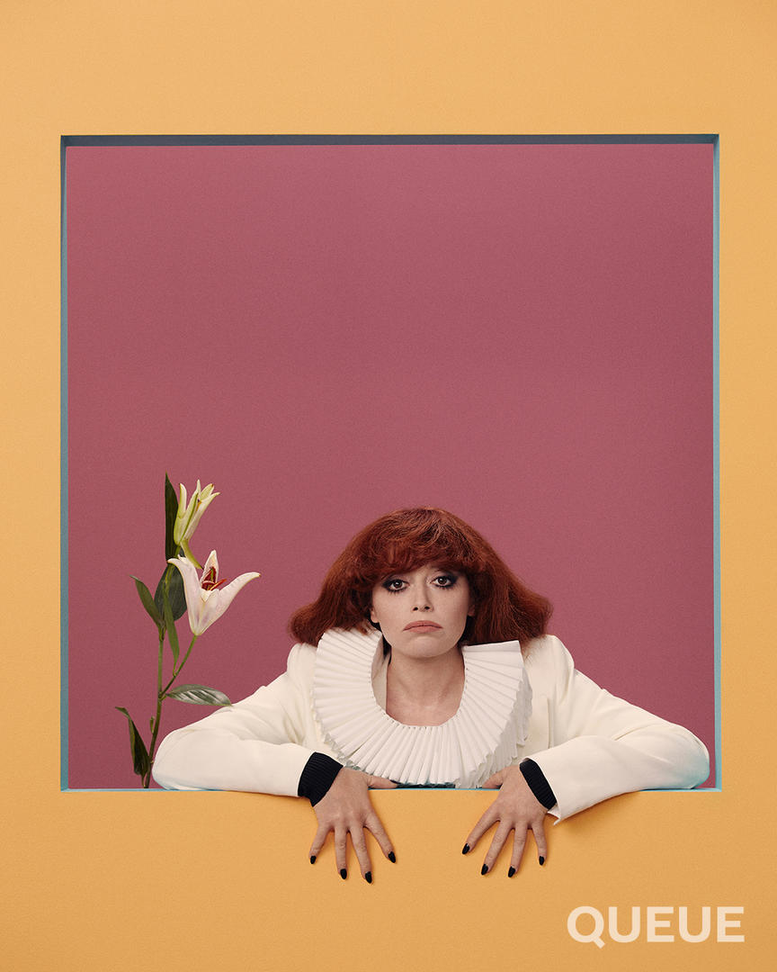 NetflixFR's tweet photo. rester chic pour remonter le temps https://t.co/kArne6nmJJ