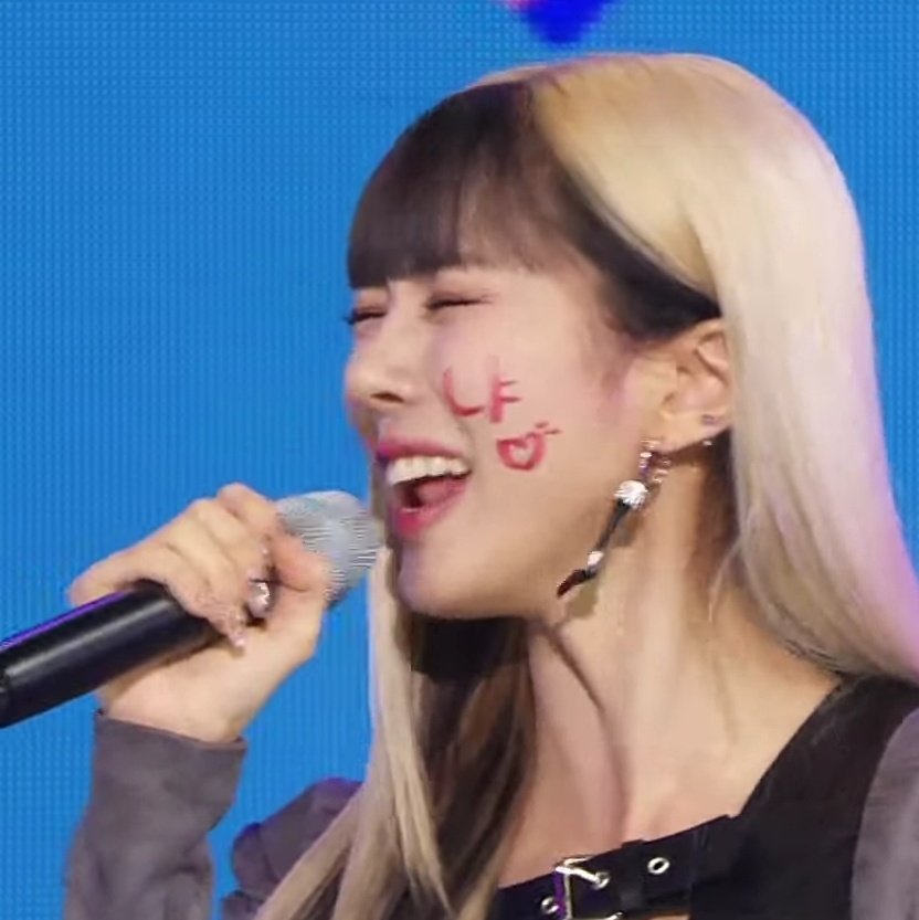 Jiyoo together say "somnia" 🥺🤞