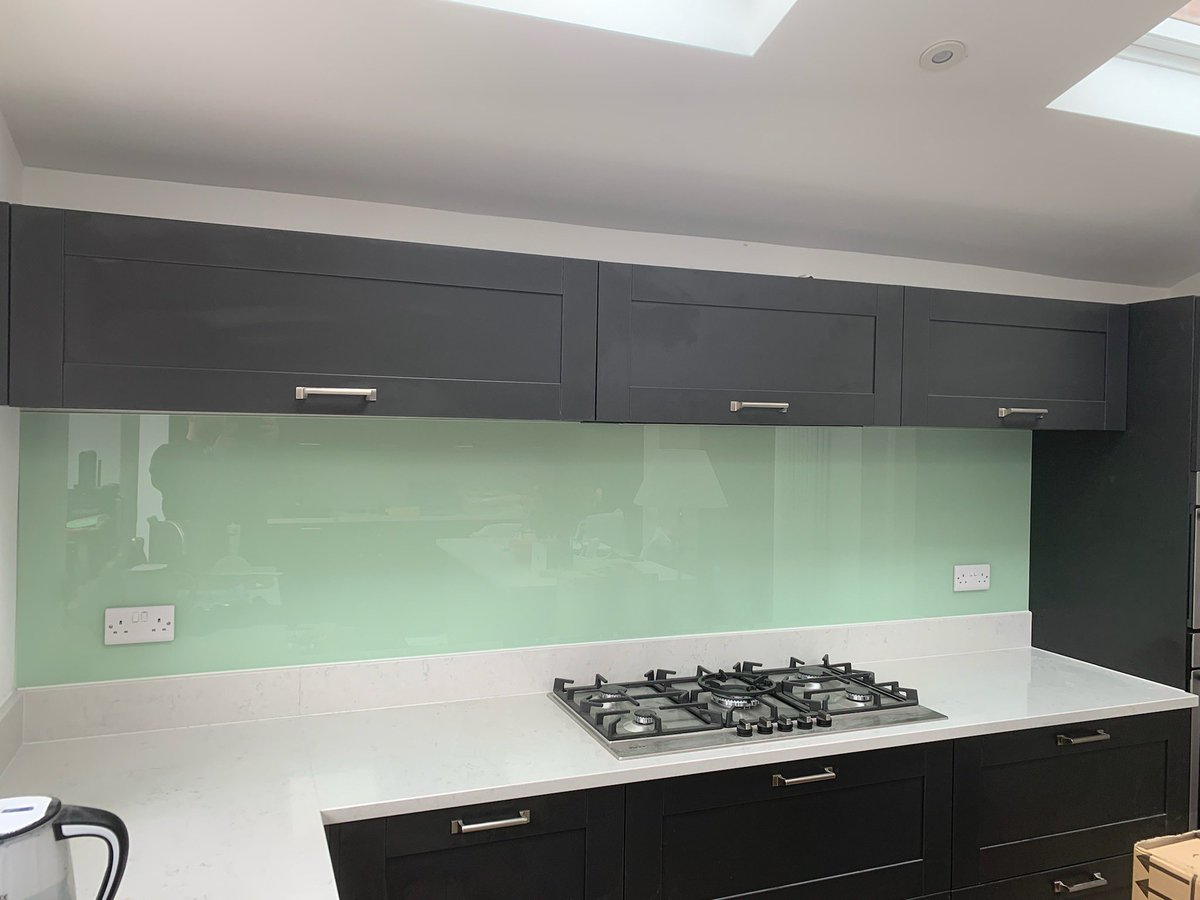 uaglassltd's tweet photo. Sage Green splashbacks manufactured and installed by @uaglassltd for a customer in Hethersett #uaglass #glass #localbusiness #splashback #glasssplashbacks #kitchenideas #kitchendesign https://t.co/WjAr9r9rhp