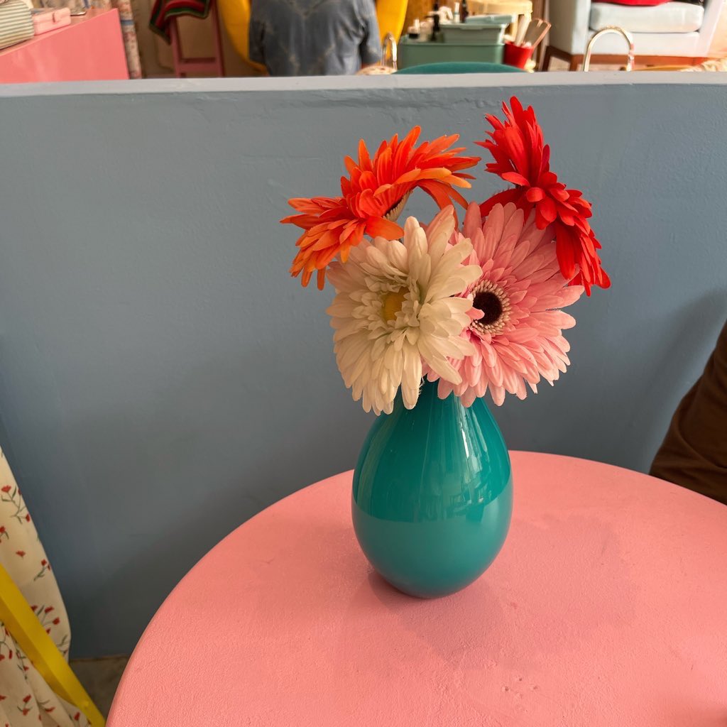 daisy bloom tweet media