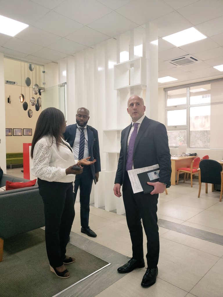 SoniaHukil's tweet photo. ๐จ๐ฆ High Commissioner (Designate) to ๐ณ๐ฌ, Mr. James Christoff, yesterday visited the beautiful facility of #MapleCanadianCollege, a pre-university program in ๐ณ๐ฌ exclusively offering the ๐จ๐ฆ #curriculum. It was a delight to see the world-class education you provide to young Nigerians https://t.co/5ATFJk3fNk