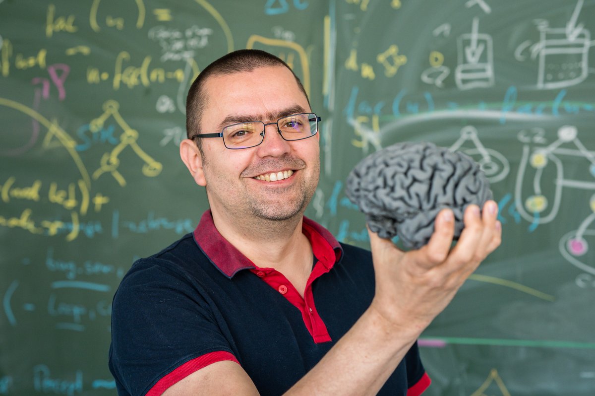 What goes on in the minds of programmers when they think about program code? Sven Apel, Computer Science professor at Saarland University, receives an Advanced Grant from the European Research Council (ERC) for his research on this question <a href="/ERC_Research/">European Research Council (ERC)</a> : idw-online.de/de/news792415