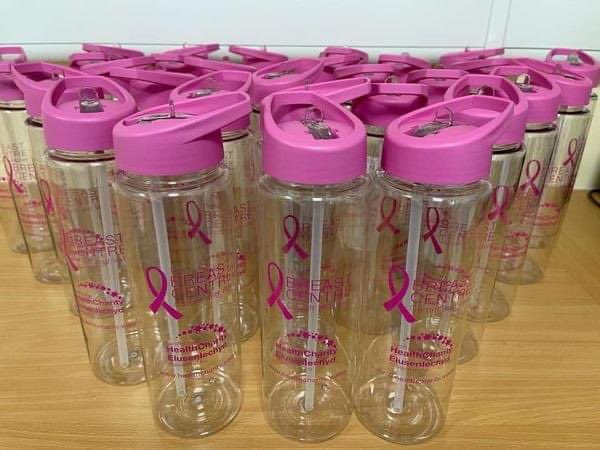 Breast Centre Appeal (@thebreastcentre) on Twitter photo The typical average adult needs between 1.5/2 litres of fluid a day & drinking enough is vital for good health. You could buy a <a href="/theBreastCentre/">Breast Centre Appeal</a> water bottle to help keep you hydrated & reduce waste - winner winner!
Buy at 👉 healthcharity.wales/events/13890/ or from the Breast Centre 💦 The typical average adult needs between 1.5/2 litres of fluid a day & drinking enough is vital for good health. You could buy a <a href="/theBreastCentre/">Breast Centre Appeal</a> water bottle to help keep you hydrated & reduce waste - winner winner!
Buy at 👉 healthcharity.wales/events/13890/ or from the Breast Centre 💦