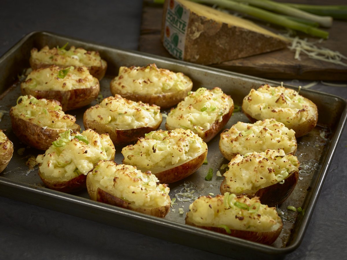 Our twice-baked potatoes with Comté and spring onions make the perfect side dish. Or you can make a meal of them if you prefer - your meal, your choice.  

Get the recipe: comtecheese.co.uk/recipe-mains/t…

#BetterWithComté