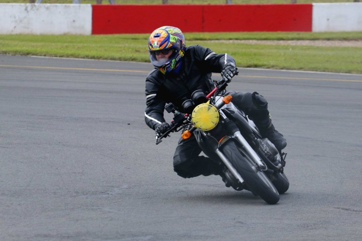 McPheeMedia's tweet photo. So great morning so far hanging out with the @laramoto @gruffaloscoot  @FurberFurberson #twittertrackdaytwats time to give out some @diomyx1 Diowax 4-1 samples keep the bikes tip top and gleaming #teamdiomyxbiker https://t.co/GcS8GmYcNw