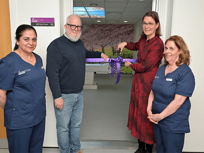 🧠| @Aston_IHN officially launches new £2.8m MRI scanner at a ribbon-cutting ceremony attended by interim Vice-Chancellor @SaskiaLHansen 👏👏 👉bit.ly/3LgCGte #TeamAston