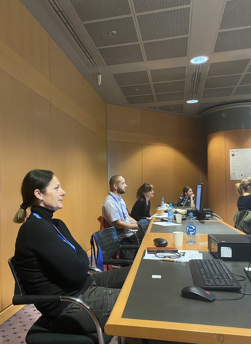 skz_243's tweet image. Upute za izradu virtualne izložbe u #CSSU prate i kolege s Ekonomskog fakulteta #unizg i @NSK_Zagreb