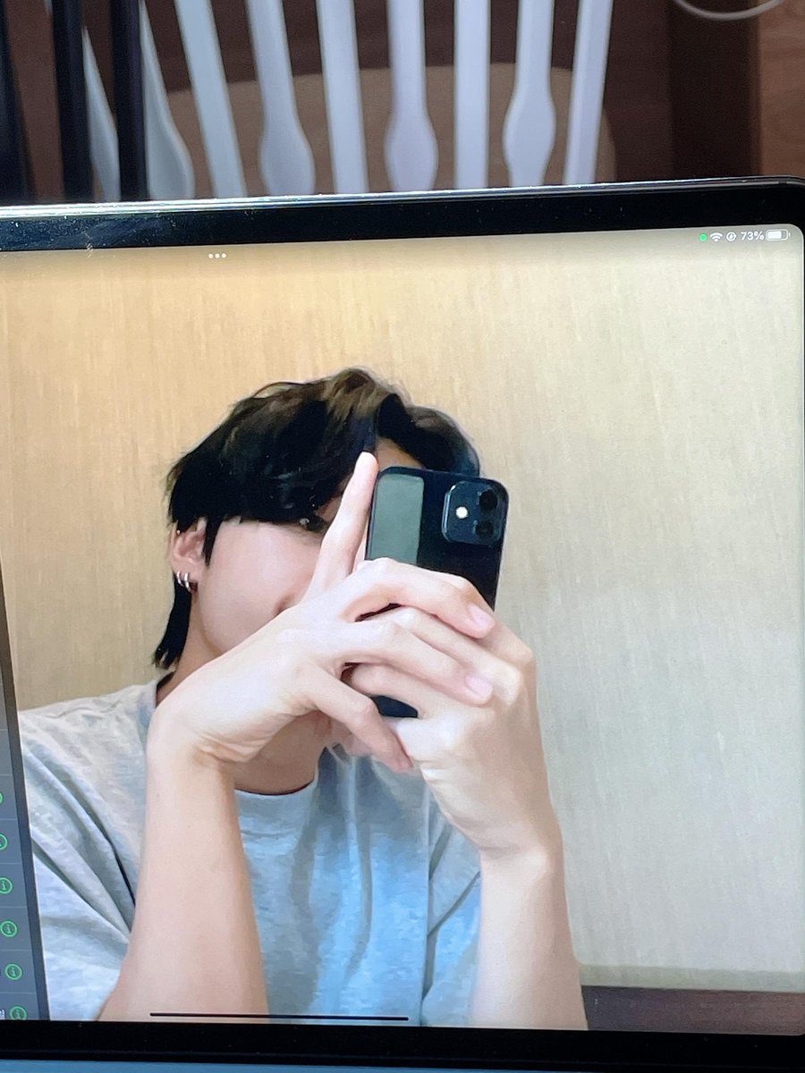 1024zone's tweet photo. [💌] 220426 WY https://t.co/qKpWYPWTcW