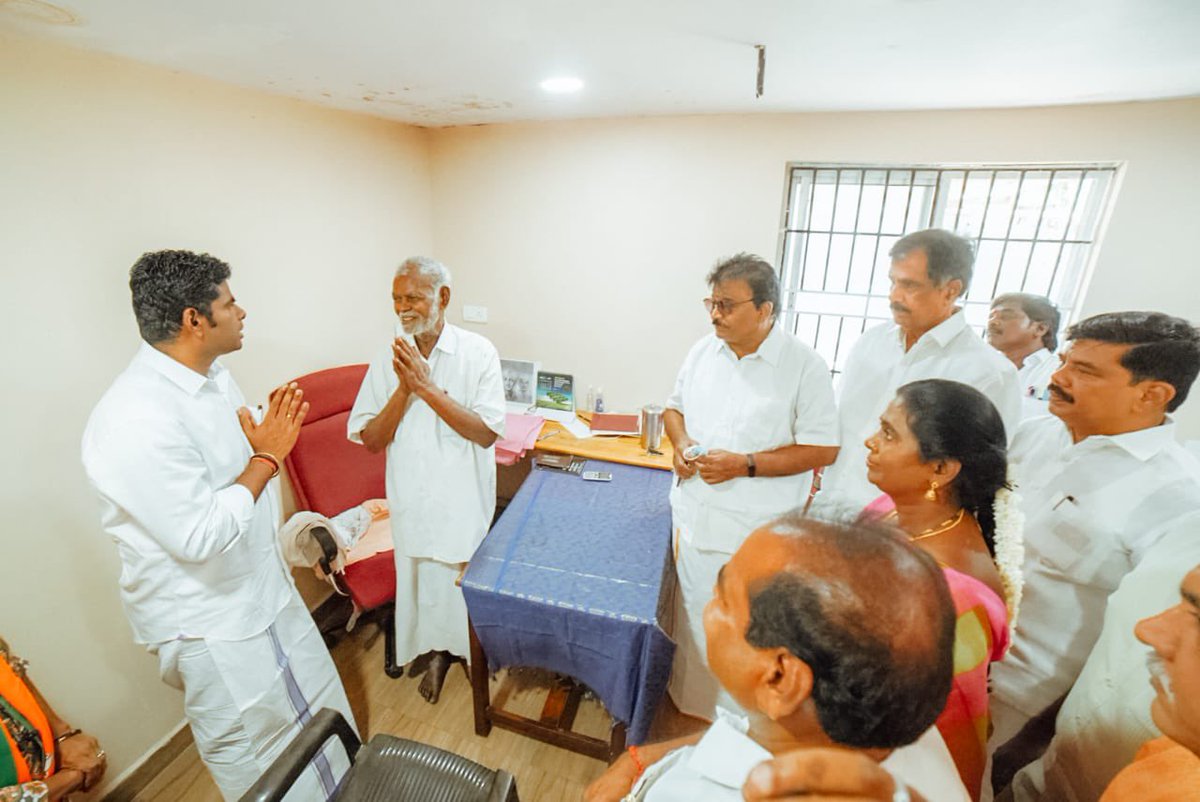 annamalai_k's tweet photo. Met one of Tamilnadu’s tallest leader Shri. R. Nallakannu Aiyaa aged 96 years of Communist Party of India

Along with our @BJP4TamilNadu leaders we visited his house &amp; paid our condolences to the recent passing away of his son-in-law. 

I Pray to Almighty for Aiyaa’s long life! https://t.co/j6Mtxd81NO