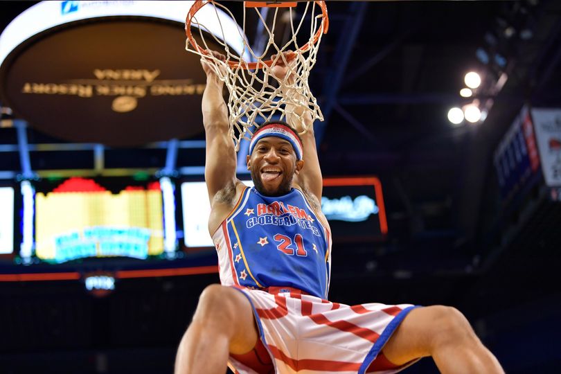 cityofballarat's tweet photo. Guess who is coming to town?🏀
The world-renowned #HarlemGlobetrotters are getting ready to slam dunk their way to #Ballarat this winter!
The @Guiness_WR holders hit Selkirk Stadium on Friday 8 July at 7pm.
Book tickets here 👉🏽 https://t.co/kZebJomroO
📸: @Globies #spreadgame https://t.co/sJG8oTNn4L
