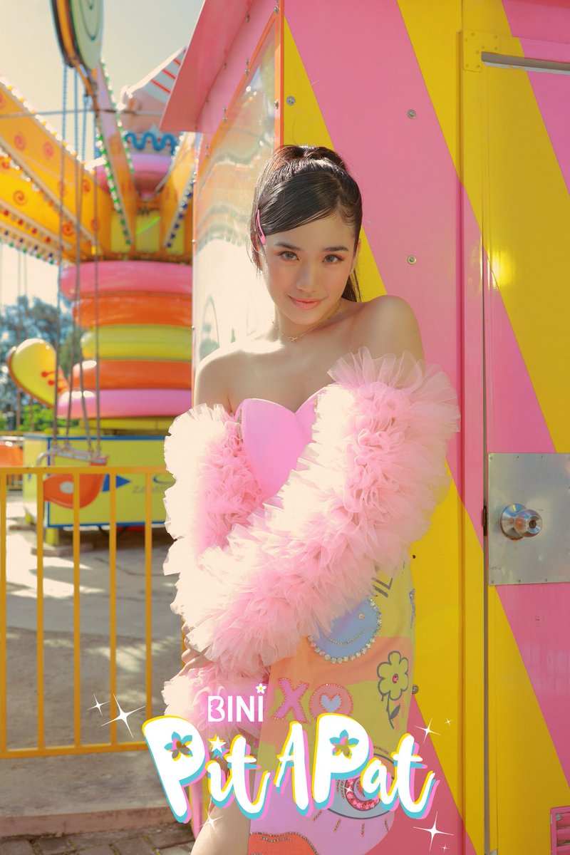 BINI_ph's tweet photo. #BINI | 'Pit A Pat' Concept Photo
[ AIAH ]

🗓️ 04.29.22
#BINI_PitAPat
@StarMusicPH @bini_members
@bini_aiah https://t.co/rxss2Bfa8x