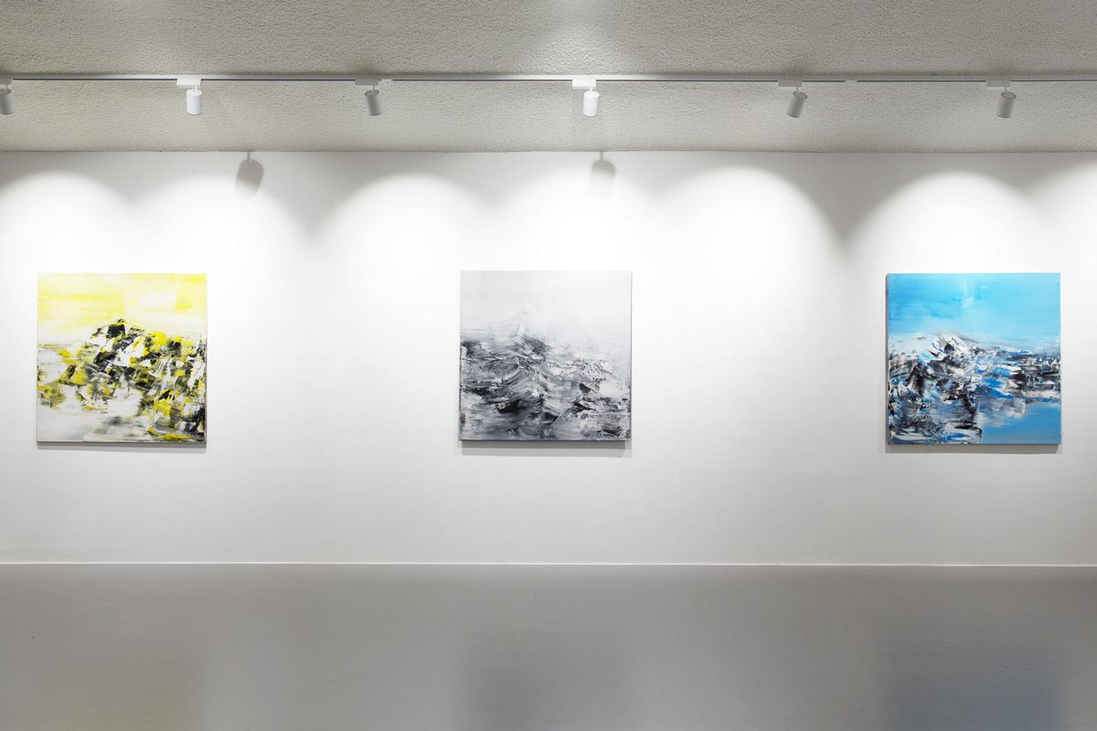 Amart_Galerie's tweet photo. Unsere neue Ausstellung "Saar - Inner Spaces" ist eröffnet! Hier können Sie ganz neue Werke von
@ATELIERSAAR entdecken und auch mit nachhause nehmen! Kommen Sie einfach vorbei und lassen Sie sich in Saars Welten entführen!
#Saar #InnerSpaces #ArtExhibition #Amart #GutGegenGrau https://t.co/Ly42L17xHh
