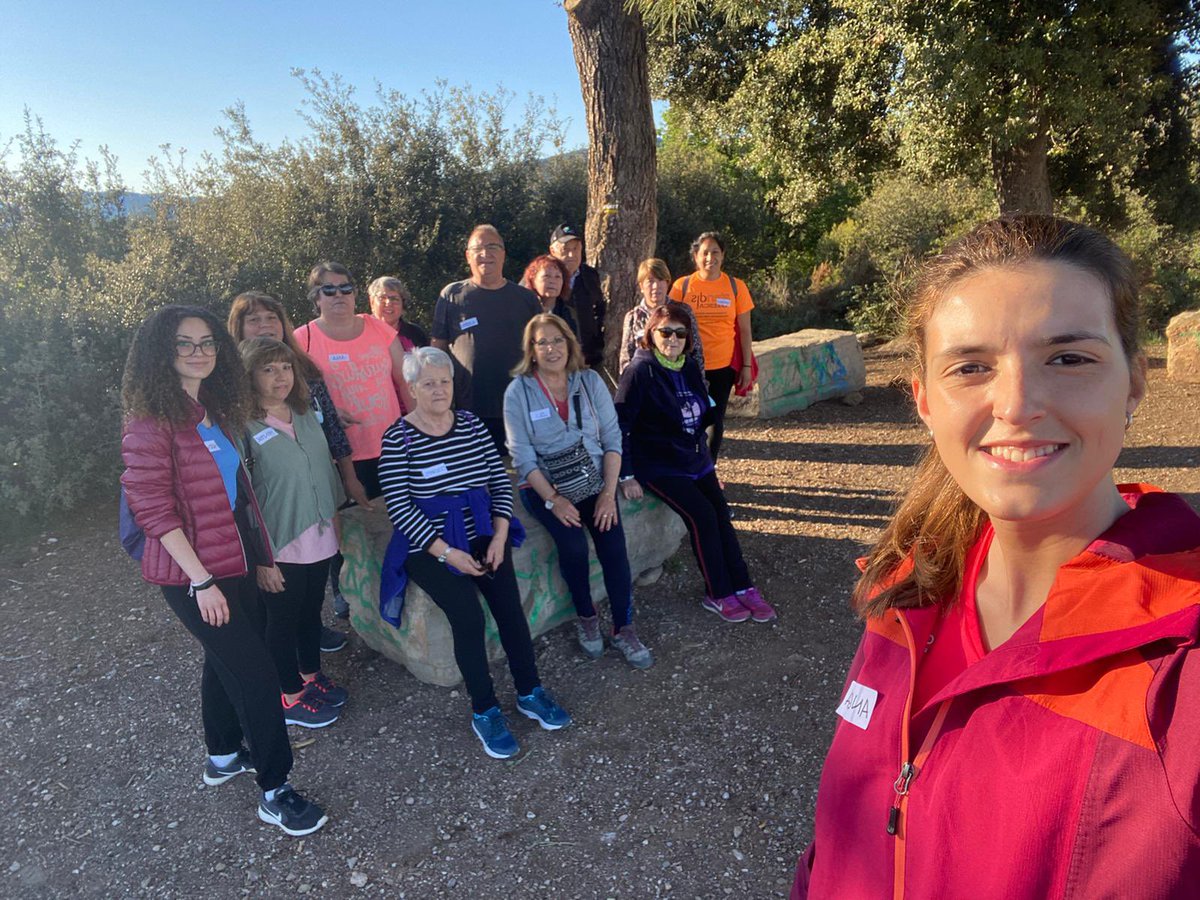 Infermer25's tweet photo. Primer dia de les Caminades del CAP Terrassa Nord @CSTerrassa amb @Angelagongar @Infermer25 i Sandra Bravo. Caminant fent salut @AIFICC https://t.co/UzwDbjJeiL