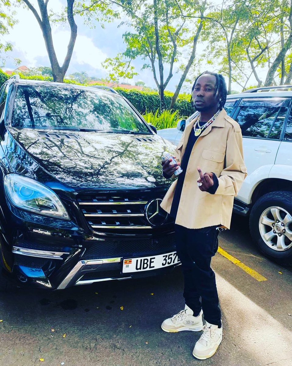 RodriguezBulir3's tweet image. Happy birthday to Me