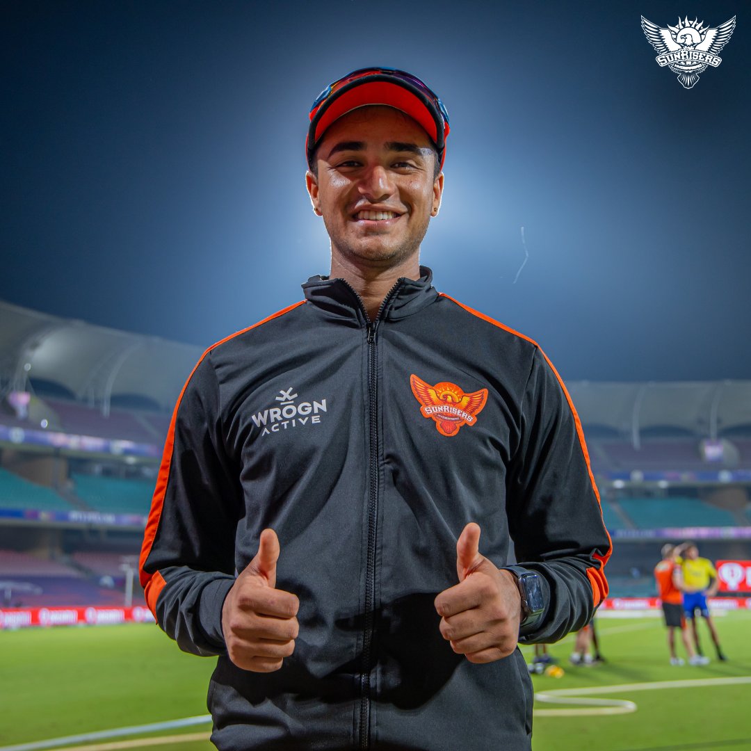 Thumbs-up if you can't wait for the clash of the table-toppers? 👍 #GTvSRH 🔜 @IamAbhiSharma4 | #OrangeArmy #ReadyToRise #TATAIPL