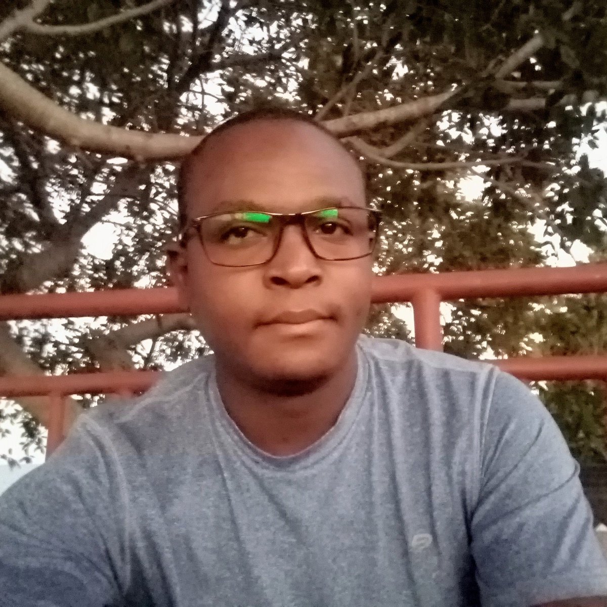 zmumba's tweet photo. #NewProfilePic https://t.co/pnMLV9i8LX